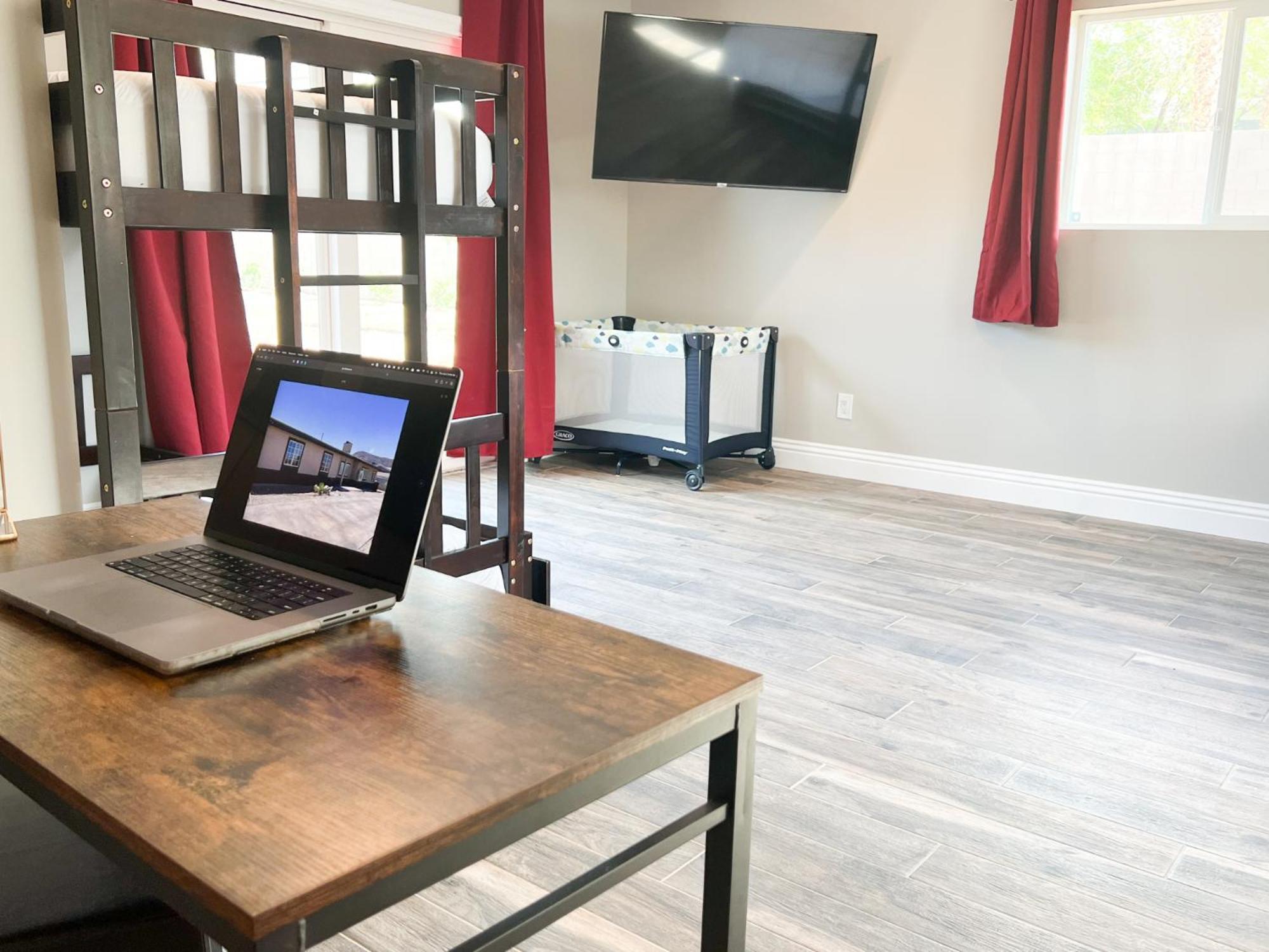 Lux Private Home - Pool, Billiards, 8 Smart Tvs, Board Games, Cotton Bedding - The Stone Sanctuary At Mccullough Hills Trailhead Лас-Вегас Экстерьер фото