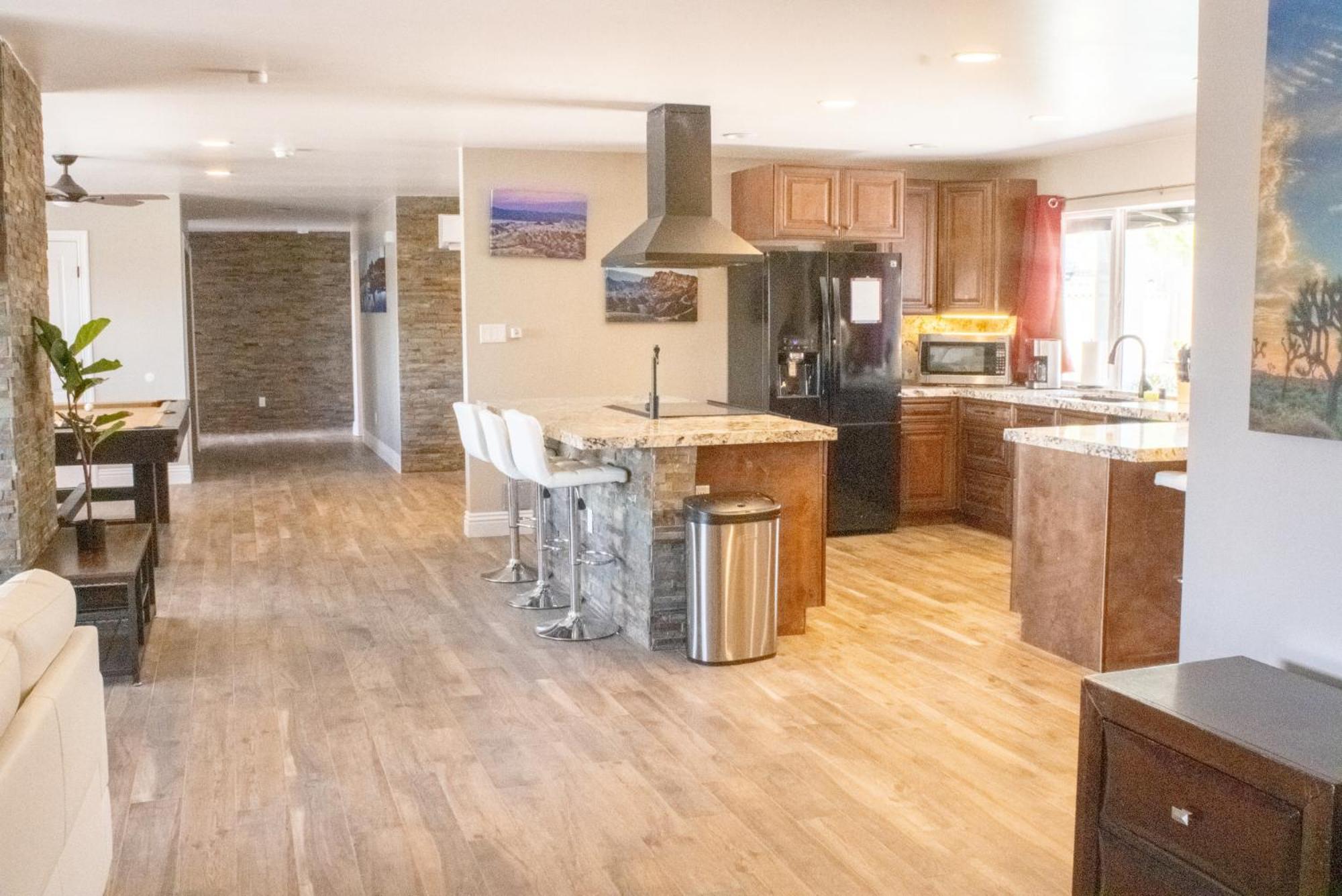 Lux Private Home - Pool, Billiards, 8 Smart Tvs, Board Games, Cotton Bedding - The Stone Sanctuary At Mccullough Hills Trailhead Лас-Вегас Экстерьер фото