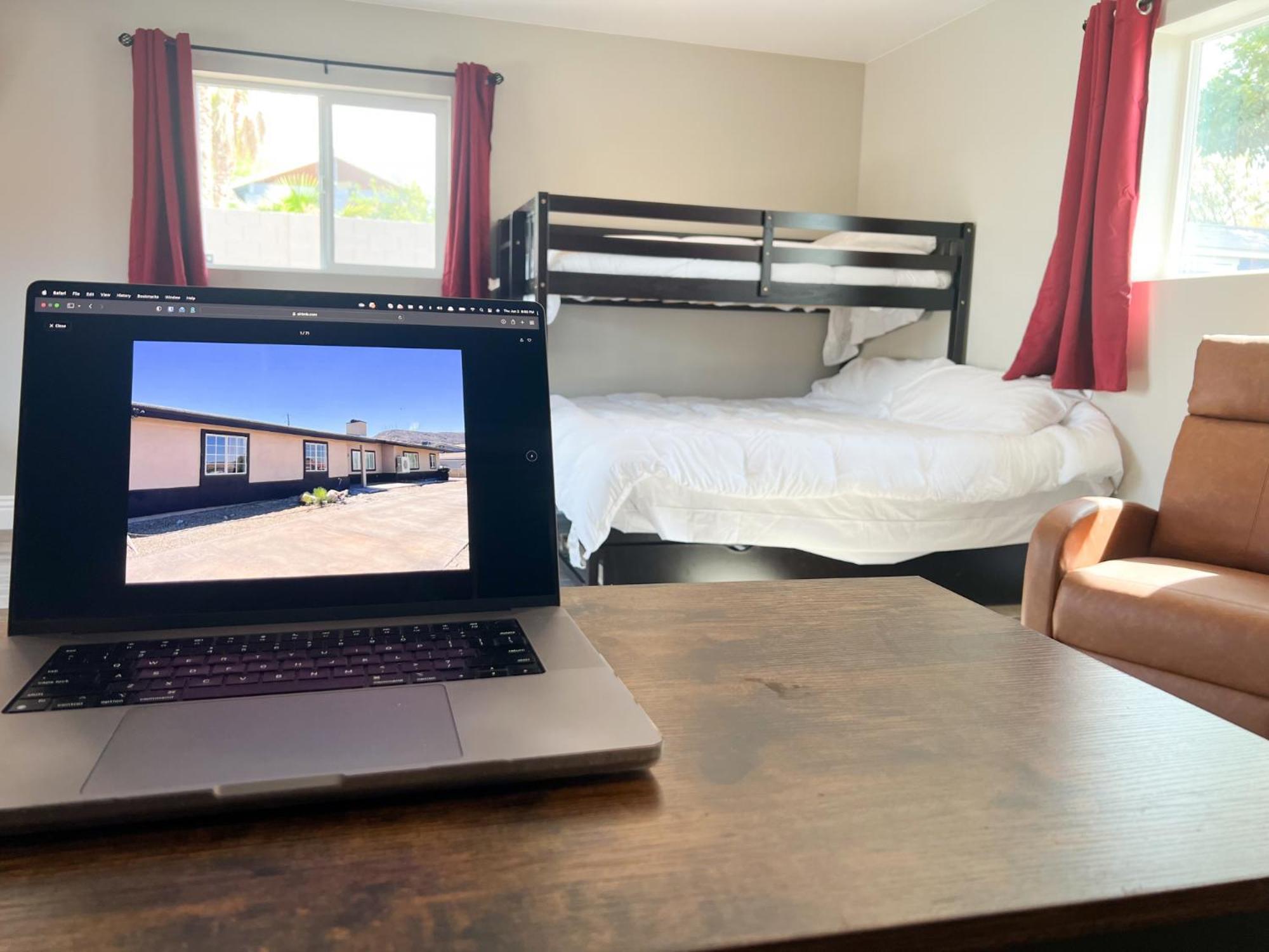Lux Private Home - Pool, Billiards, 8 Smart Tvs, Board Games, Cotton Bedding - The Stone Sanctuary At Mccullough Hills Trailhead Лас-Вегас Экстерьер фото